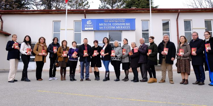 Eskişehir’de yaratıcı yazarlık atölyelerinde kelimeler hayat buluyor