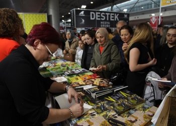 Bursa 22. Kitap Fuarı yeni yerinde, ilgiyle kapılarını açtı!