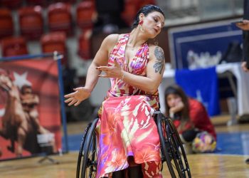 Engelleri dansla kaldırdılar