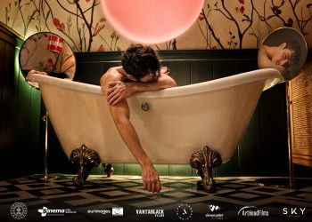 “Adresi Olmayan Ev” filmi Türkiye’deki ilk gösterimini İstanbul Film Festivali kapsamında gerçekleştiriyor. Film, festivalin ‘Belirli Bir Bakış’ bölümünde de yarışacak