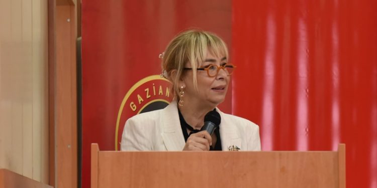 Sanayiciler meslek liseliler buluştu