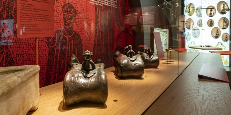 Ağırlık ve Ölçü Sanatı Sergisine “Tüy Kadar Hafif” Bir bakış