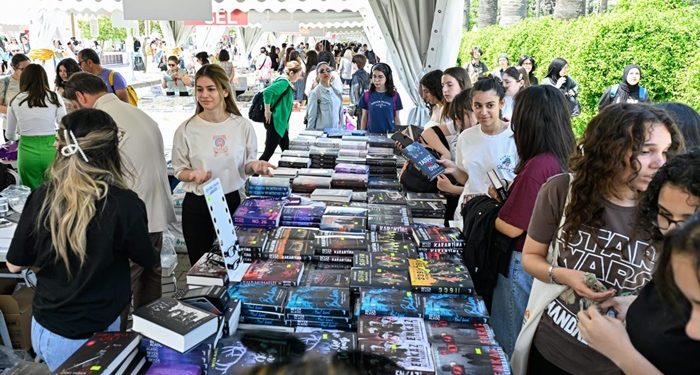 İZKİTAP’ta sanat rüzgârı