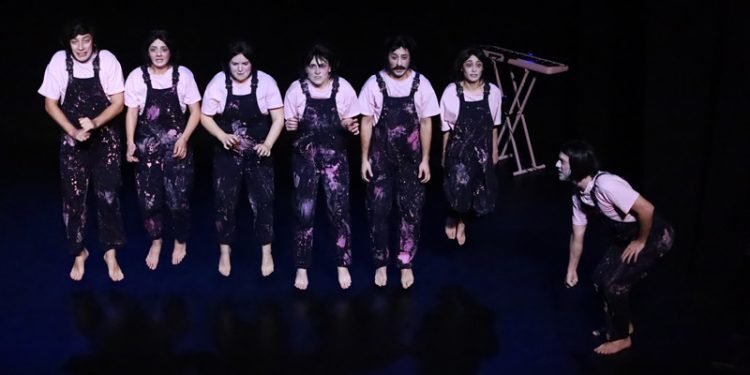 ENKA Sanat,  Kuruluşunun 10. yılınını kutlayan  Sarı Sandalye’yi konuk ediyor