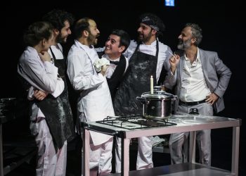 “Kısık Ateşte Düdüklü Tencere”   13 Nisan Pazar Günü Sahnede!