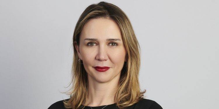 İrem Karaoda : “L’Oréal’in 200 milyon Euro’luk fonları Türk sivil toplum kuruluşlarını bekliyor”