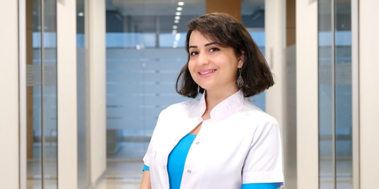 Dr. Öğretim Üyesi Seda Altop : “Gençler arasında yaygın ama ağız sağlığını tehdit ediyor!”