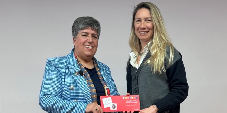 Solmaz’dan ‘Şiddetsiz Türkiye’ Hayaline destek