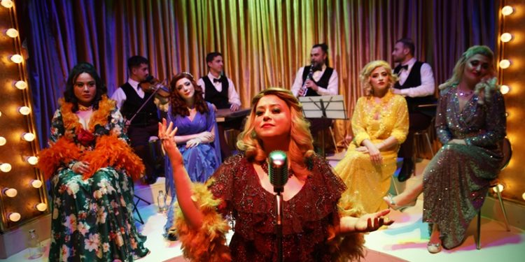 Sonbahara Son Güller AKM’de sahne alıyor