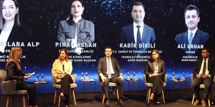 Halkbank üreten kadınlar buluşmaları başladı