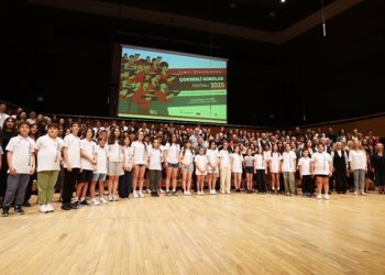 İzmir Uluslararası Çoksesli Korolar Festivali’nde muhteşem final