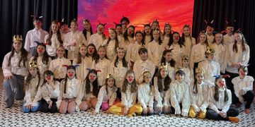Kral Lear şaşkın… Othello, işine bak kardeşim…
