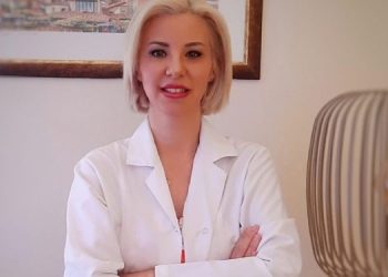 Ecz. Ebru Zavalsız : Gül hastalığında( Rosasea ) cilt bakımı nasıl olmalı?