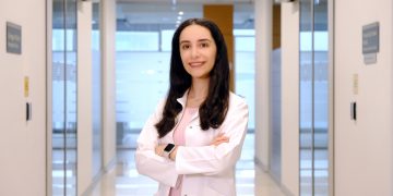 Dr. Öğretim Üyesi Elif Ayşe Tamtekin Erdoğan : “Yazın favori tatlısı diş sağlığını tehdit ediyor mu?”
