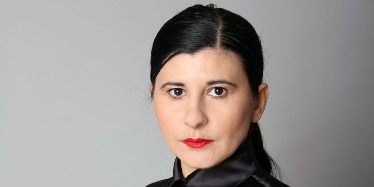 Nezaket Ekici ile Söyleşi: Sanatsal Göçebe