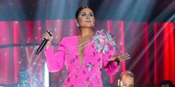Sibel Can’dan ‘Yaza Merhaba!’