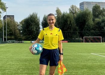 FIFA kokartlı kadın hakem Türkiye’de bir ilke imza attı!