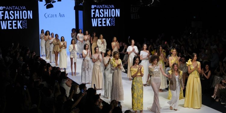 Modanın Kalbi Antalya’da başladı