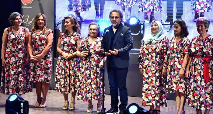 İzmir Büyükşehir’e iki tiyatro ödülü birden