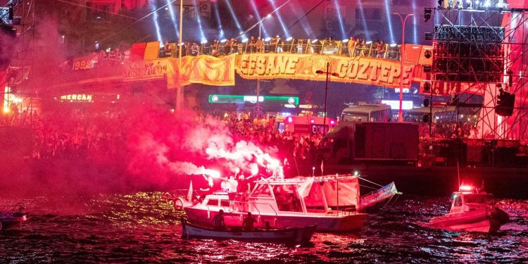Göztepe’nin 100. yılında gökyüzü sarı-kırmızı