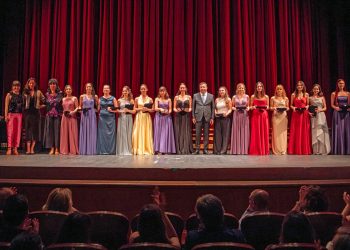 Yarının kadın yıldızları 8 yıldır genç müzisyenleri destekliyor