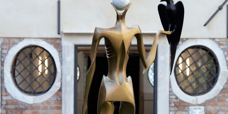 Bodrum Loft,   dünyaca ünlü sanat galerisi Almine Rech iş birliğiyle ‘I Was Here’ sergisine ev sahipliği yapacak