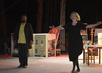 Ünlü Oyuncu Arzu Yanardağ, “Seni Alırsa Fırtına” ile Ayvalık’ta esti