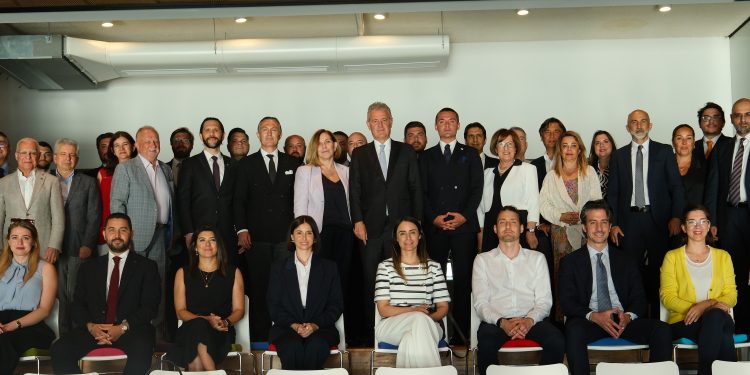 EGİAD danışma kurulu’nda bayrak değişimi