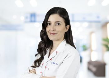 Diyetisyen Elif Hançer Bingili : “Aynadaki Düşman: Anoreksiya ile Sessiz Savaş”