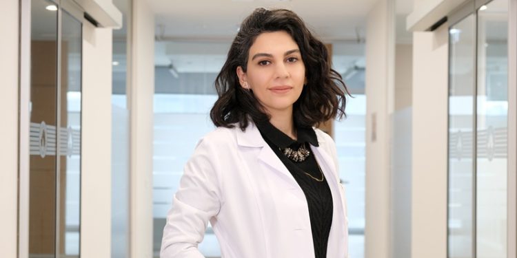 Periodontoloji Uzmanı Dr. Öğretim Üyesi Nihal Bahar : “Altta yatan sebepler hamilelikte ağız sağlığını kötüleştirebilir!”