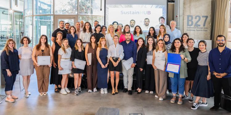SustainHUB Academy’nin ilk mezunları sertifikalarını aldı