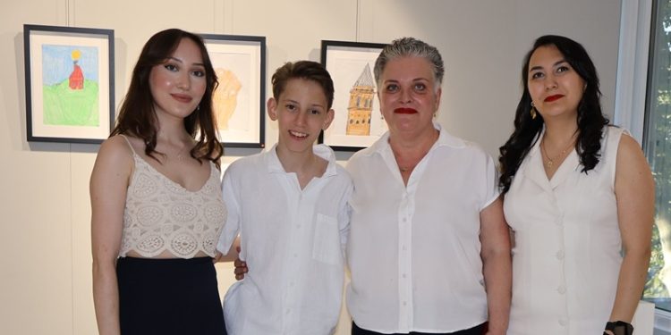 Genç Bir Yetenekten İlk Kişisel Sergi: “Evlex Tartunya”/Günsu Saraçoğlu