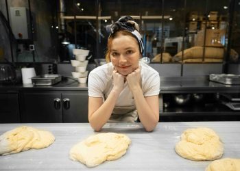 Serra Arıtürk ‘Veliaht’taki Karakter için mutfağa girdi