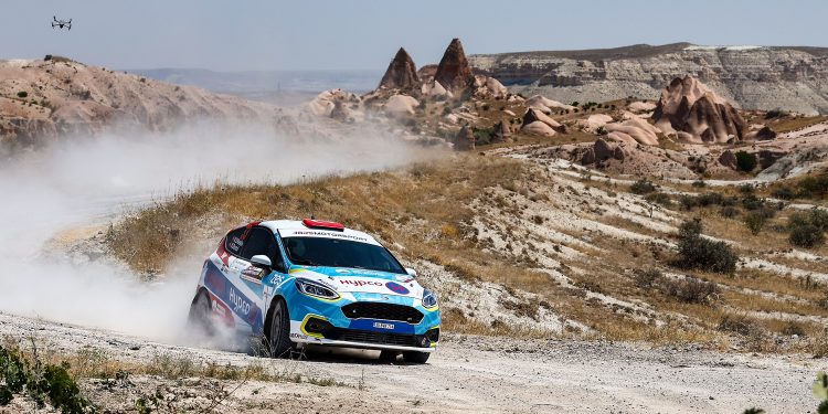 Wyndham’dan Dünyanın İlk ve Tek Engelli Kadın Ralli Pilotu Kübra Denizci Keskin’e Destek