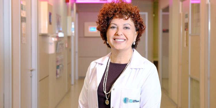 Psikiyatri Dr. Öğretim Üyesi Firdevs Seyfe Şen : Empatlar sürekli vererek tükeniyor!