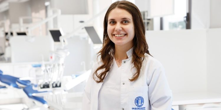 Dr. İrem Özçelik Kul : Diş kökü iltihabı ihmale gelmez!