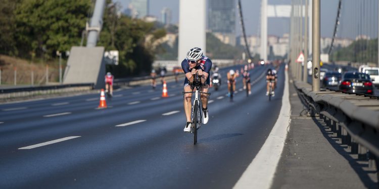 Dünya spor tarihinde bir ilk gerçekleşti…