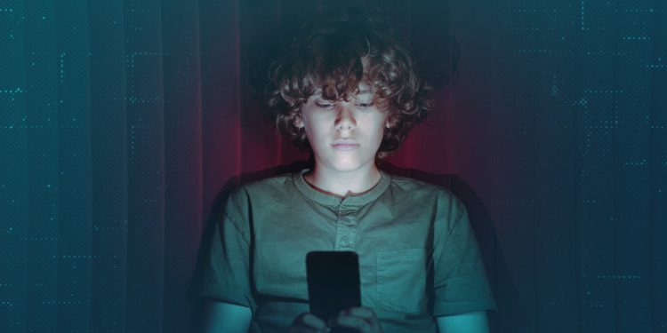 Teknolojiyle büyüyen nesil dijital  tehditleri ne kadar dikkate alıyor?