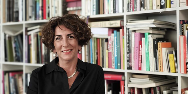 Grafik tasarımcı Yeşim Demir Pröhl ile “İçten Dışa” bir sohbet