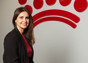 Aslı Çelikkol: Kediler sadece dost değil, hayatta kurtarıyorlar