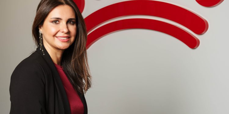 Aslı Çelikkol: Kediler sadece dost değil, hayatta kurtarıyorlar