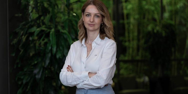 Canan Binal Yılmaz: “Yarınlara Söz”