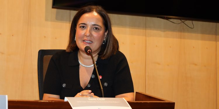 Türkiye’nin Yeni Ticaret Elçileri İzmir’de yetişiyor