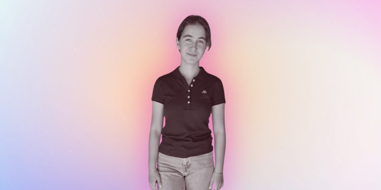 TIME Dergisinin yılın kızları listesine Türkiye’den 17 yaşındaki Defne Özcan yer aldı