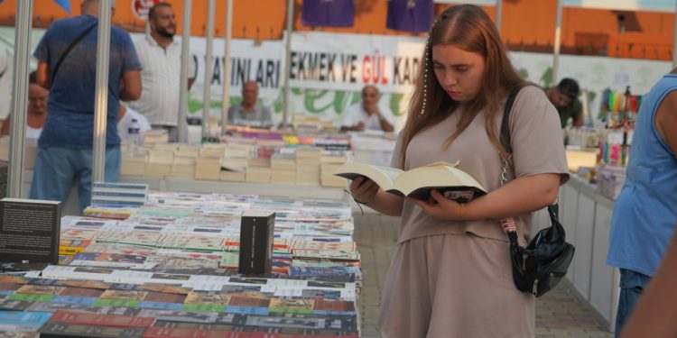 “Ölmez Ağacın Gölgesinde Kitap” temalı fuar kapılarını açıyor