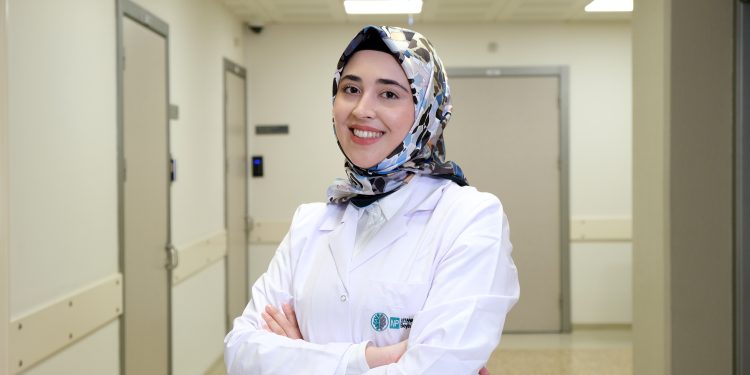 Psikolog Zeynep Betül Alp: Çocuğunuz solaksa dikkat!