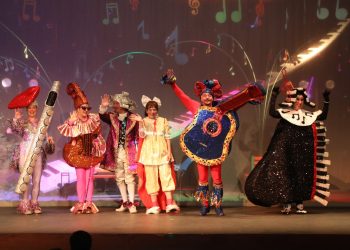 Süreyya Operası 30 Ağustos Zafer Bayramında Çocuk Sesleriyle yankılandı