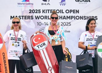 Türkiye ilk kez kitefoil dünya şampiyonasına ev sahipliği yaptı