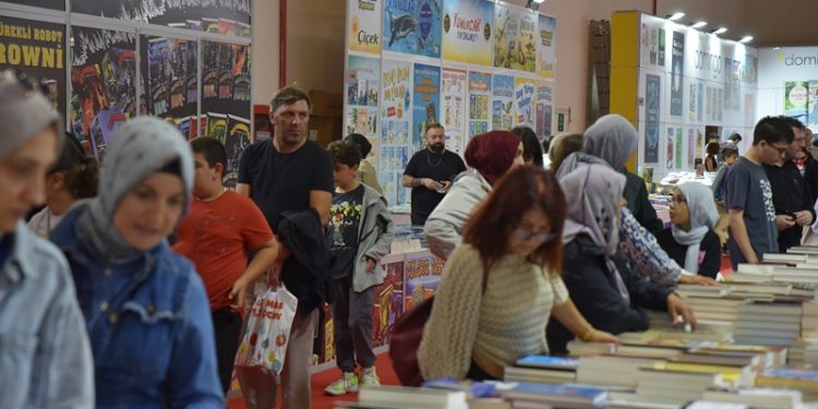 Karadeniz kitap fuarı, onuncu yılında kapılarını kitapseverlere açtı