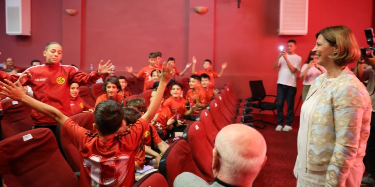 Şiir ve futbol Eskişehir’de buluştu